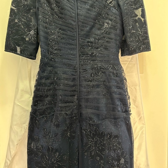 Dark Blue Evening Gown Rickie Freeman Teri Jon size 2 worn once - Picture 7 of 7